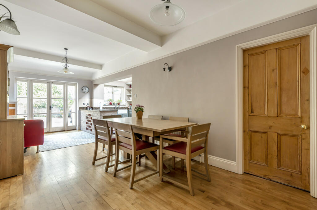 Additional image 7 of Cromwell Avenue, Bromley, BR2