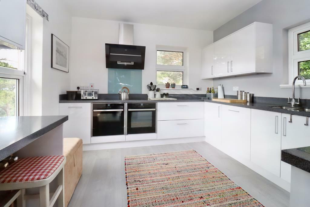 Additional image 5 of Prime Mid Clevedon Location