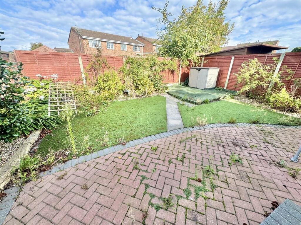 Additional image 16 of Family Home in Cul-De-Sac Location