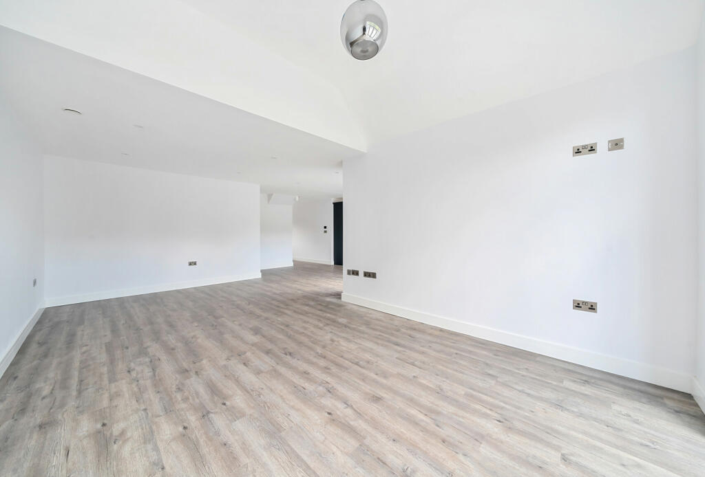 Additional image 22 of The British, Yate, BS37