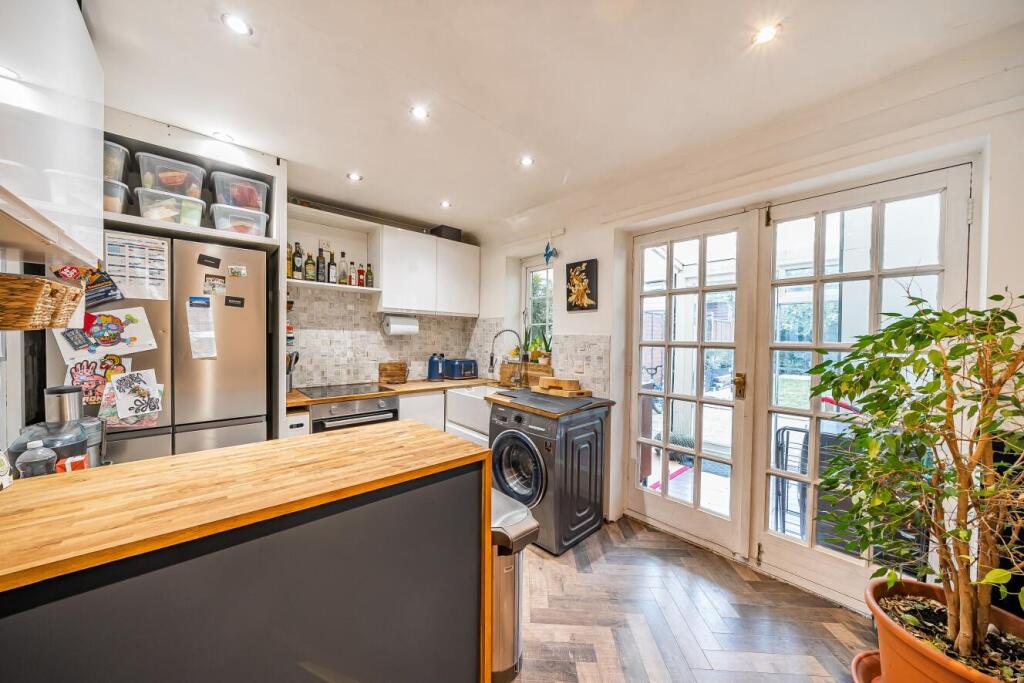 Additional image 3 of Old School Close, Beckenham