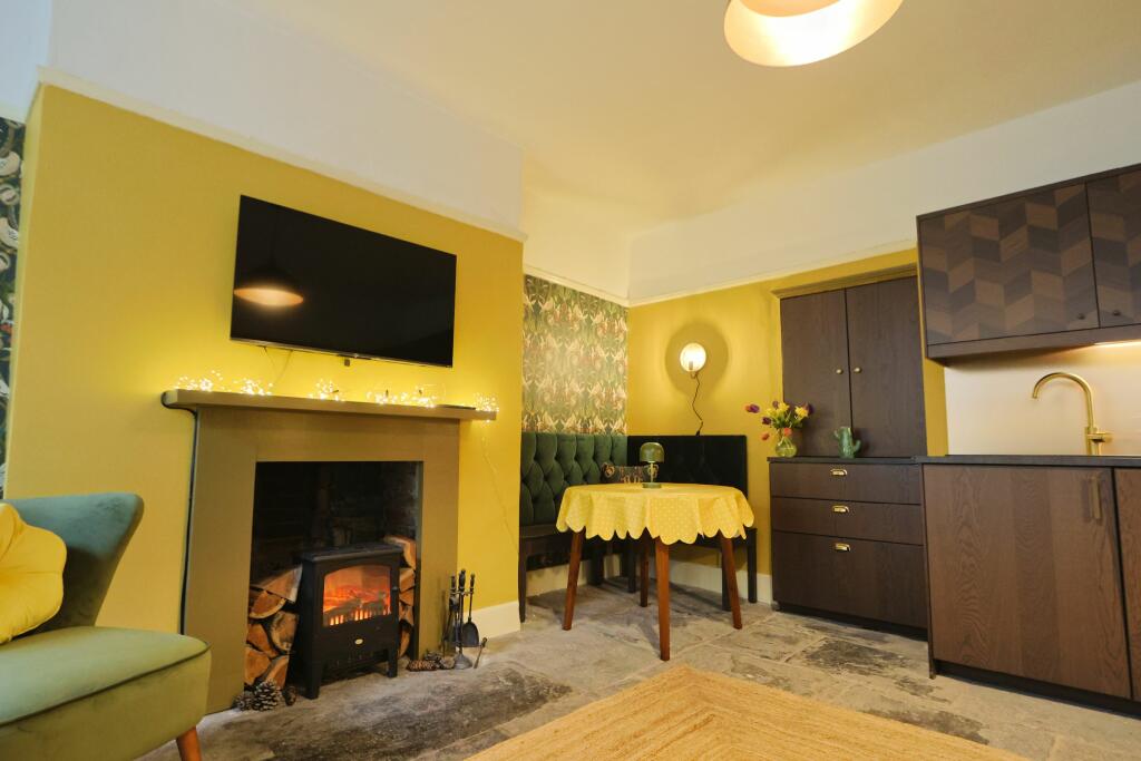 Additional image 22 of Basement Flat,  Caledonia Place, Bristol