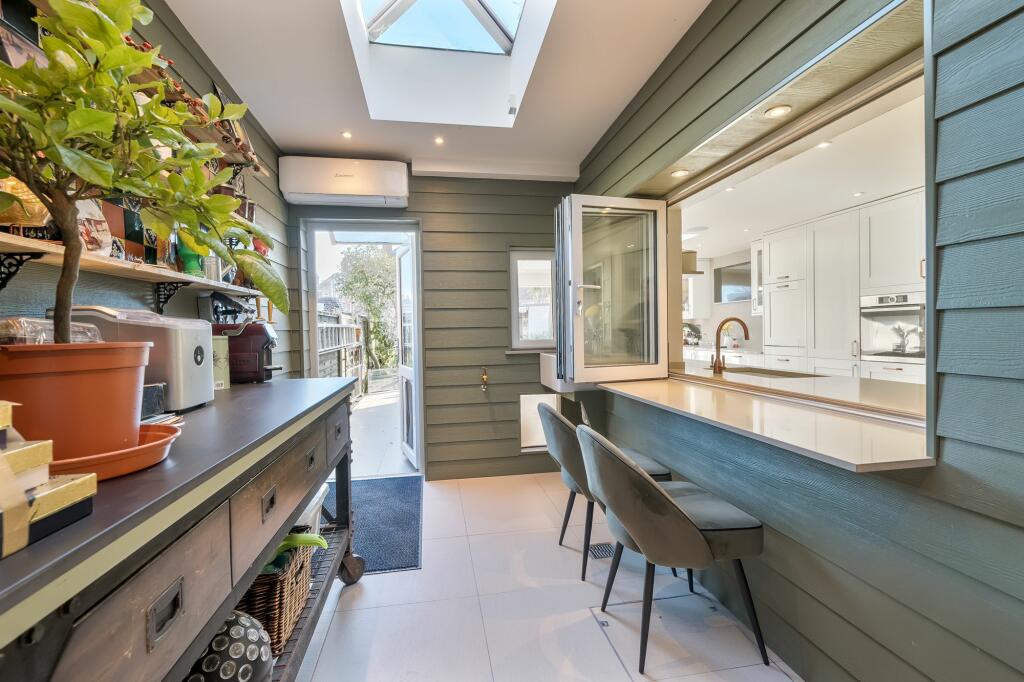 Additional image 5 of Devonshire Road, Weston-Super-Mare. Ideally Suited for Dual Occupation