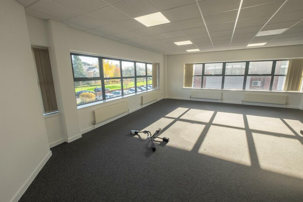 Additional image 25 of FREEHOLD OFFICE BUILDING | BS20