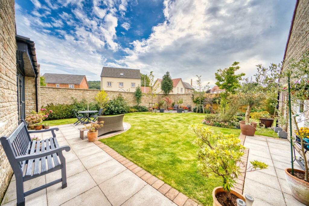 Additional image 14 of Exceptional nearly new home situated within the village of Churchill