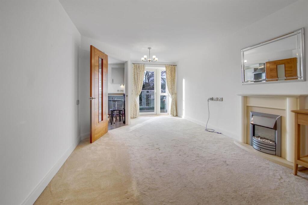 Additional image 10 of Manor Park Road, Chislehurst