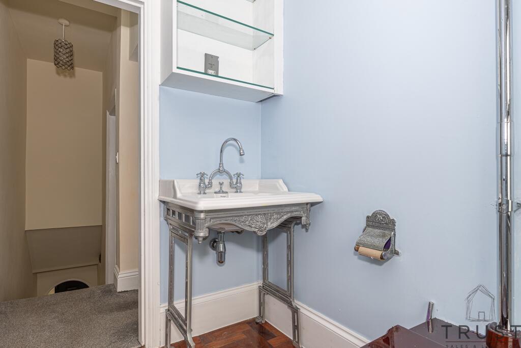 Additional image 21 of Halifax Road, Hartshead Moor, Cleckheaton