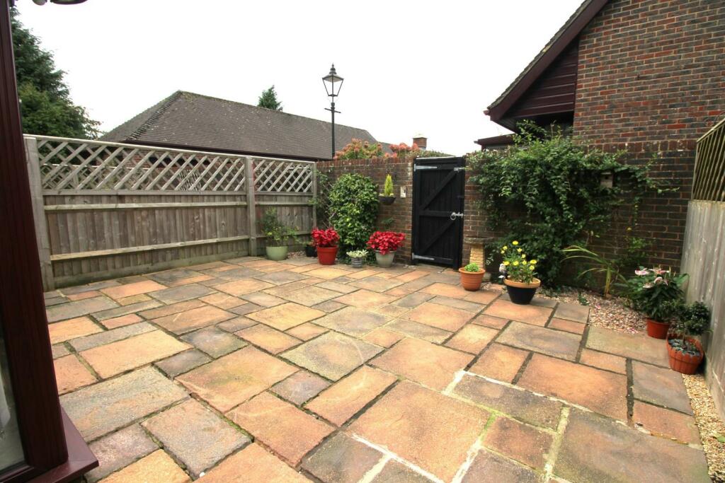Additional image 13 of Courville Close, Alveston, Bristol