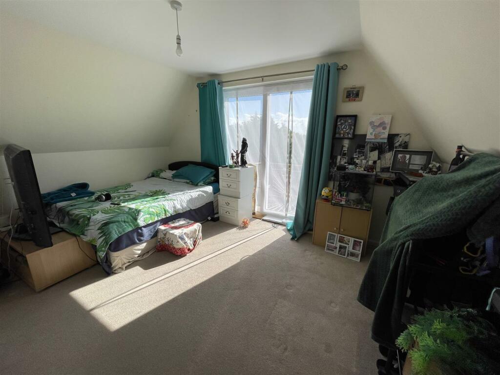 Additional image 10 of St Peters Avenue Weston-super-Mare - Popular Hillside Cul-De-Sac