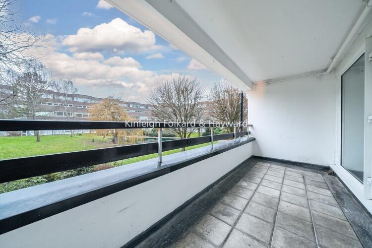 Additional image 5 of Bromley BR2