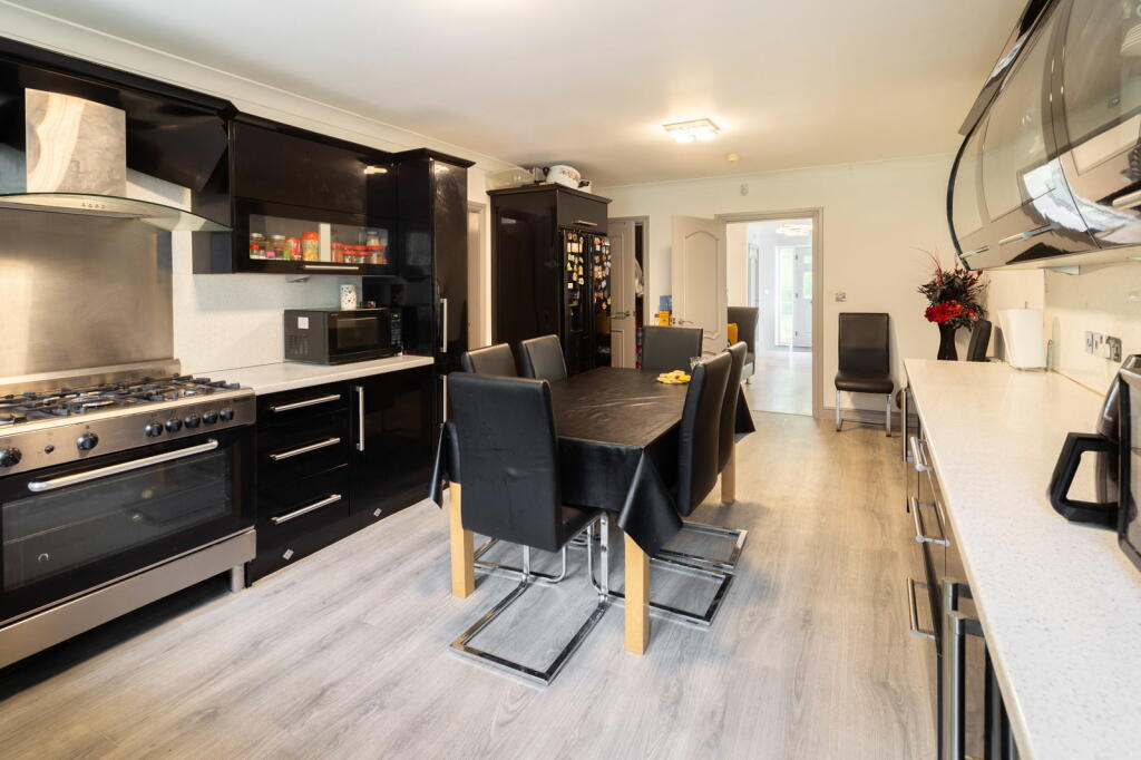 Additional image 6 of Grange Park Drive, Bingley, BD16 1NJ