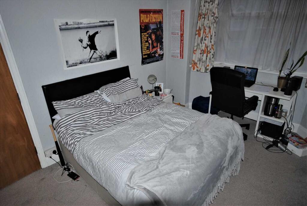 Additional image 6 of Warren Road