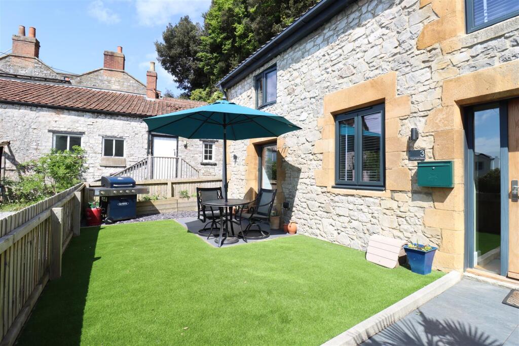 Additional image 12 of Beautifully converted barn in East Clevedon