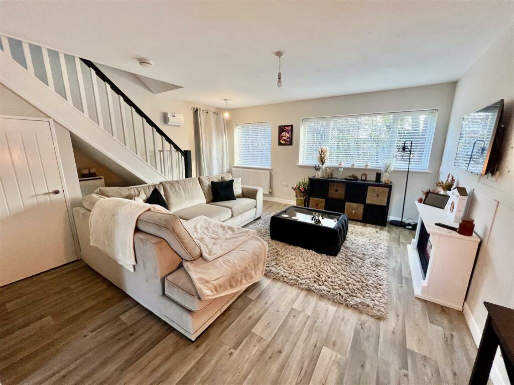 Additional image 5 of Family Home in Cul-de-sac Location