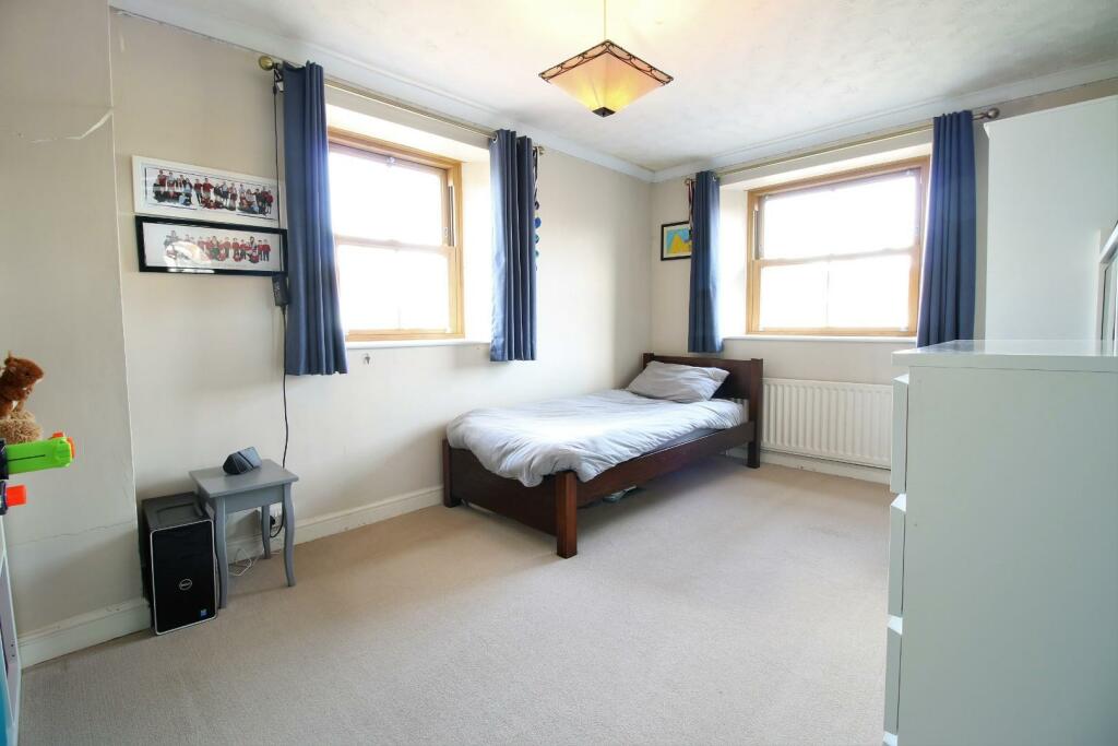 Additional image 12 of Character property in the village of Claverham