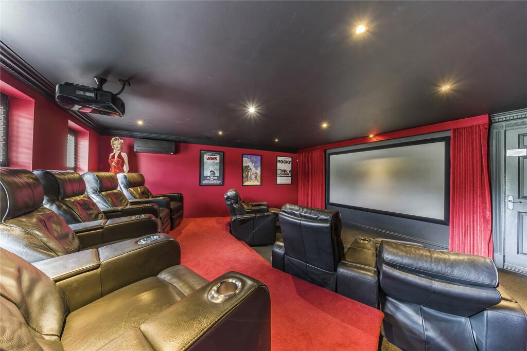 Additional image 9 of Wood Way, Farnborough Park