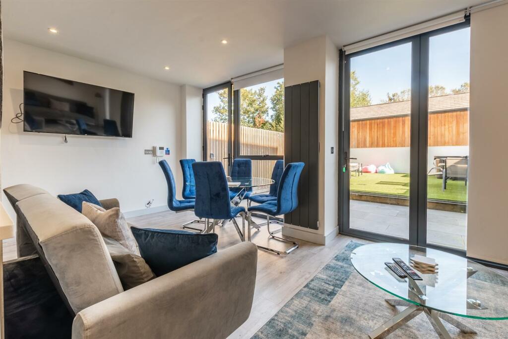 Additional image 2 of The Shallows Saltford