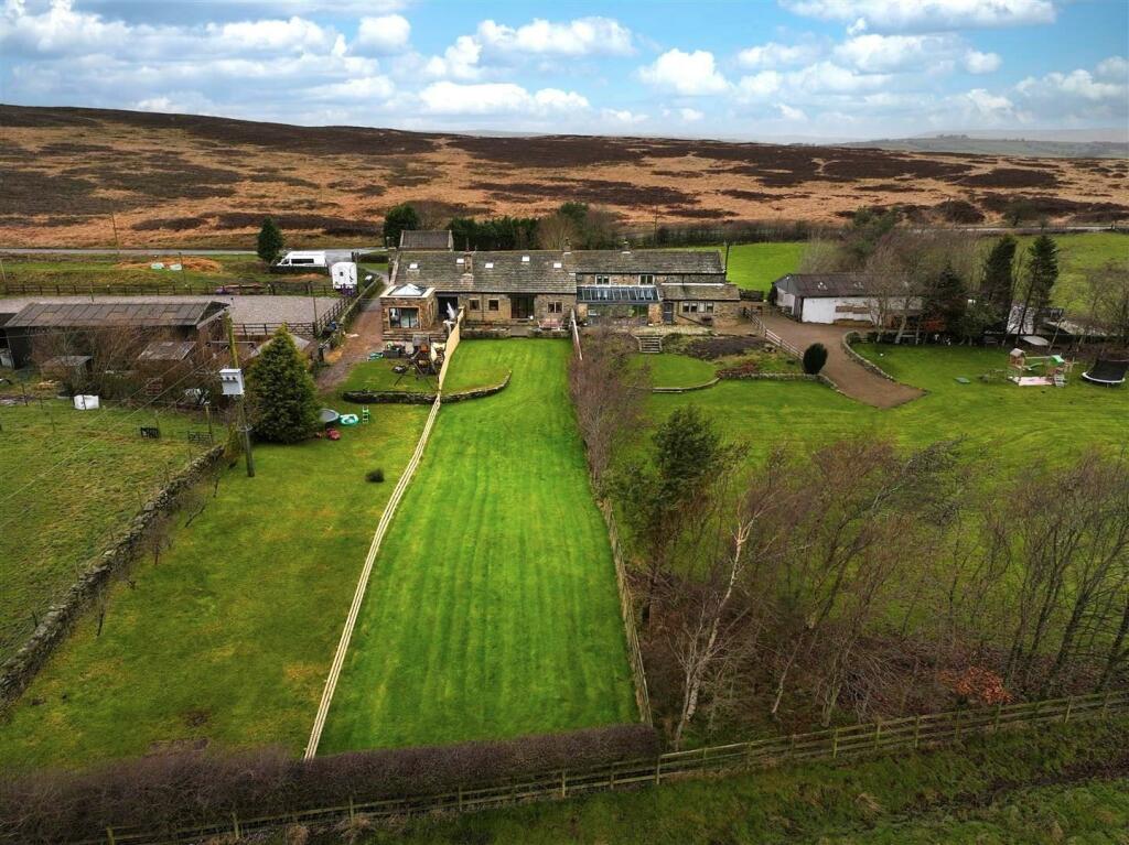 Lane Bottom Barn, Trough Lane, Denholme, Bradford, BD13 4NB