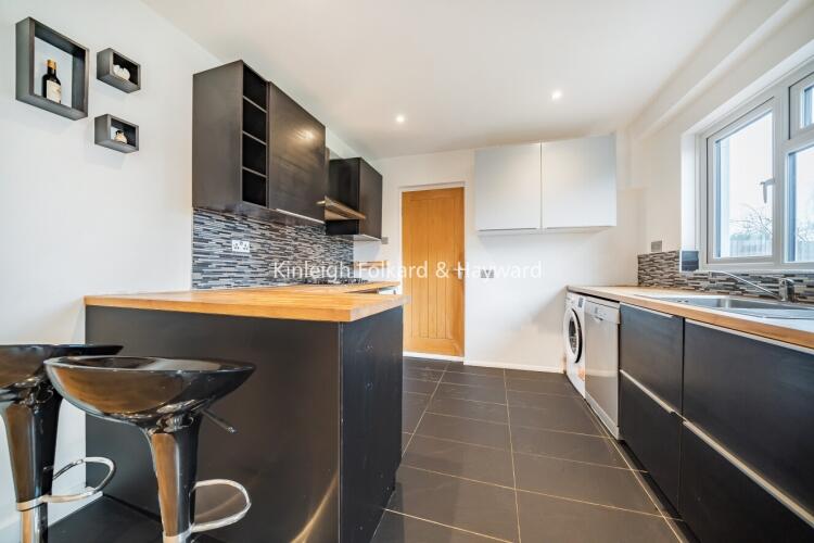 Additional image 16 of Slades Drive Chislehurst BR7