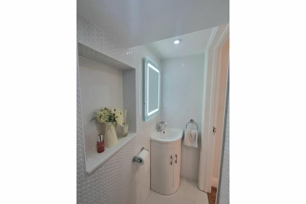 Additional image 34 of Third Avenue, Newhaven, BN9