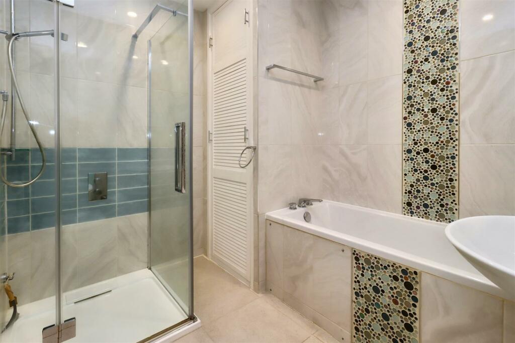 Additional image 6 of Outstanding coastal location with panoramic views