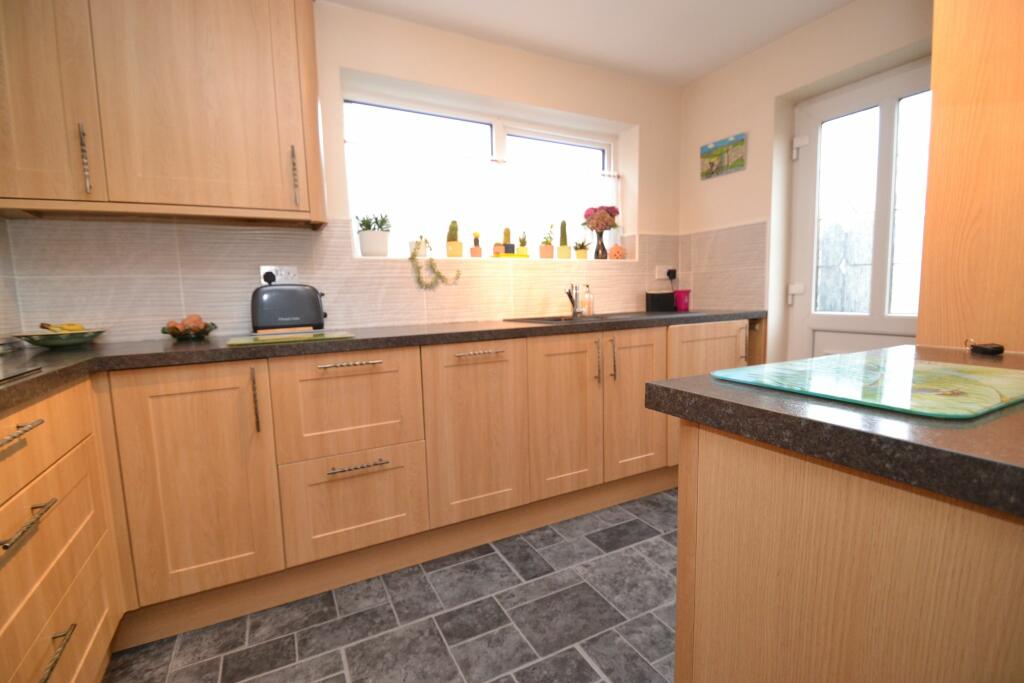 Additional image 8 of Northlea Avenue, Thackley,