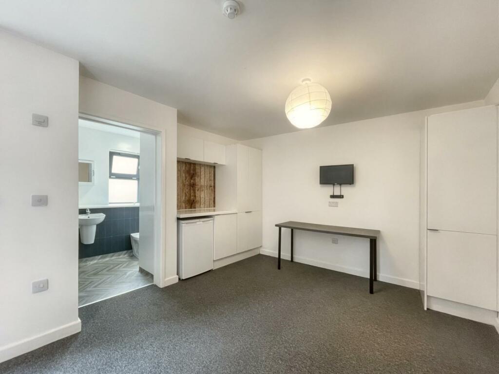 Additional image 4 of 98 Blackswarth Road, Three Crowns, Kings Court, Bristol