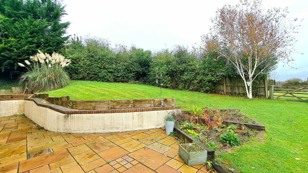 Additional image 19 of The Bury, Locking