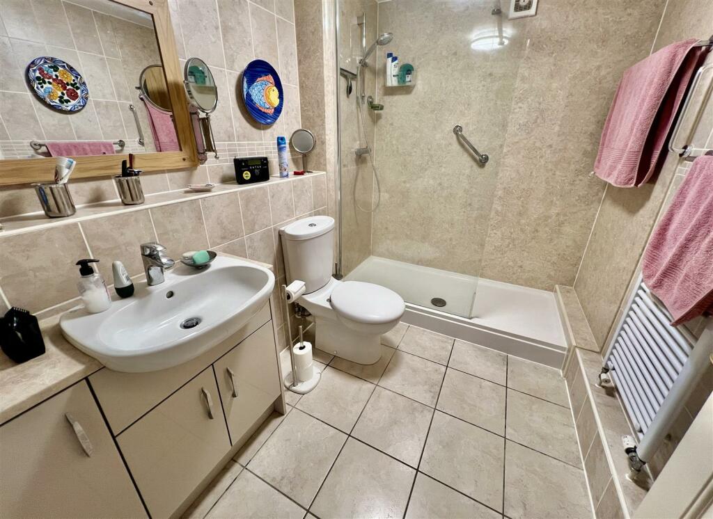 Additional image 5 of Stones Throw From Hill Road