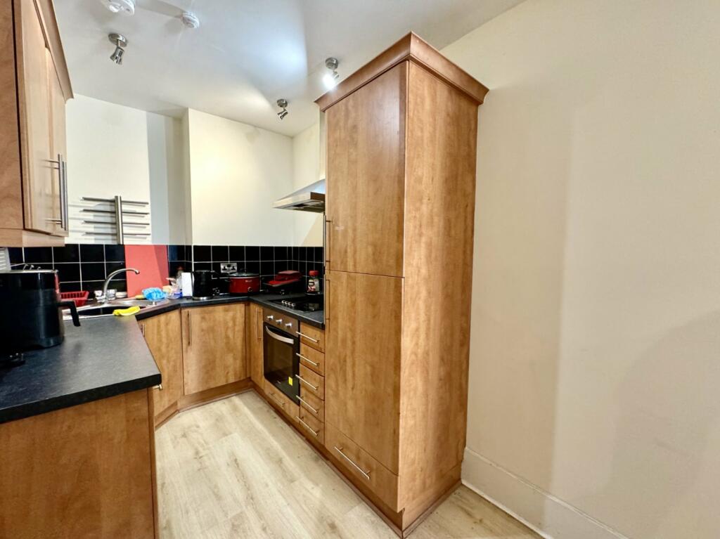 Additional image 8 of Cross Crown Street, Cleckheaton, BD19