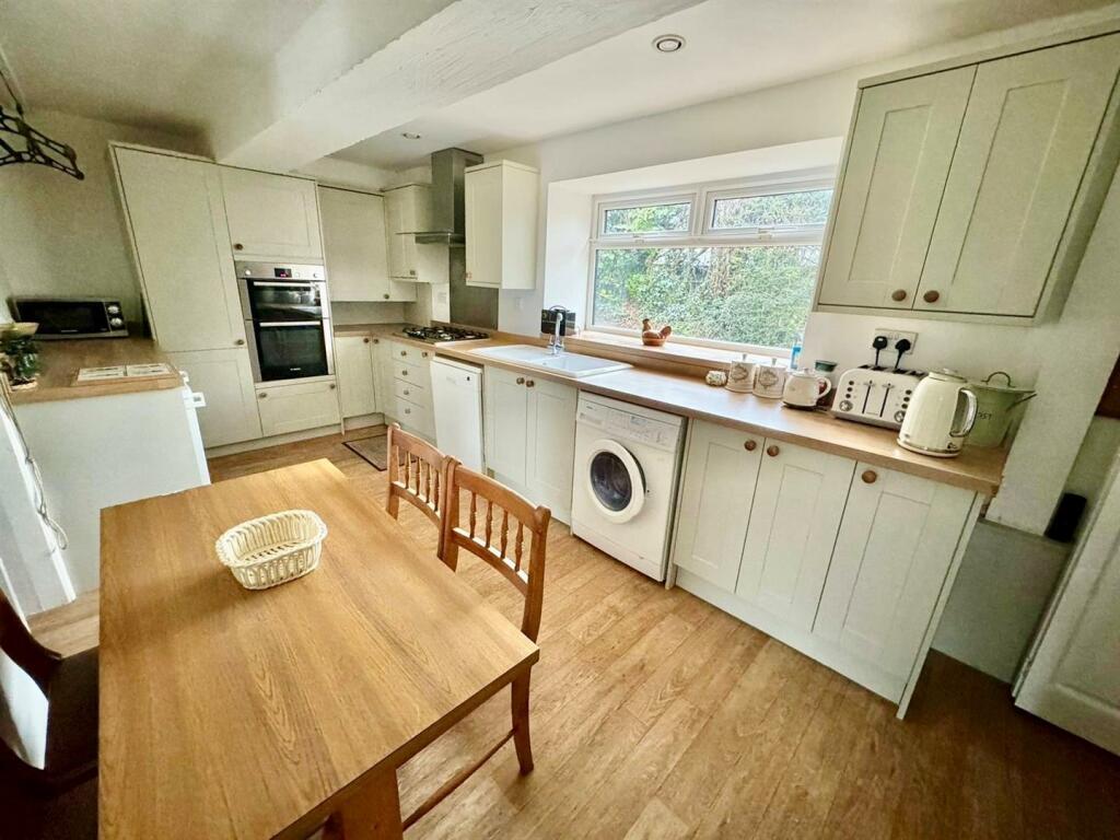 Additional image 3 of Charming Property - Deceptively Spacious!