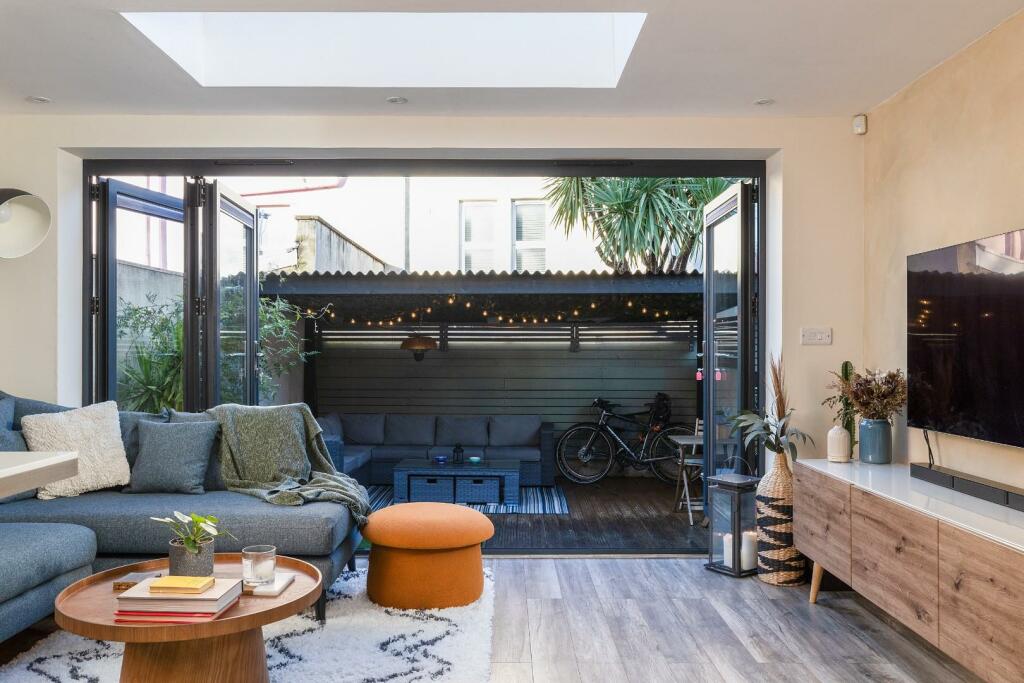Additional image 17 of Murray Street, Southville
