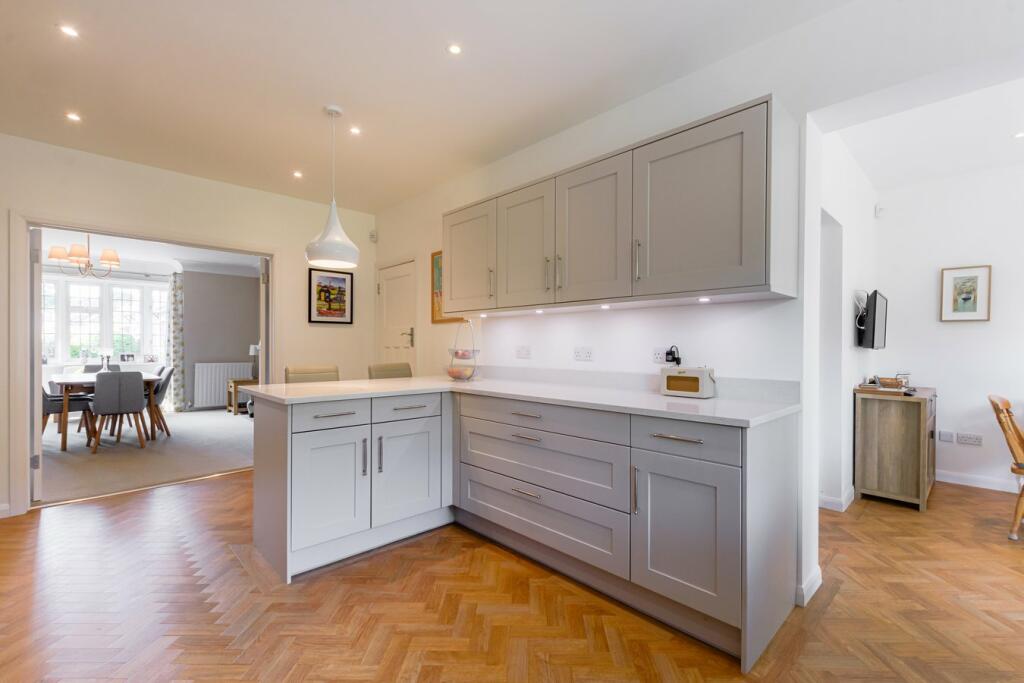 Additional image 26 of Walden Road, Chislehurst, BR7