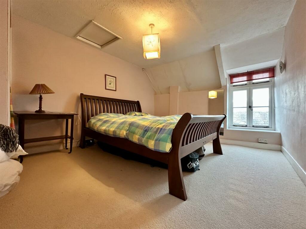 Additional image 31 of Townsend