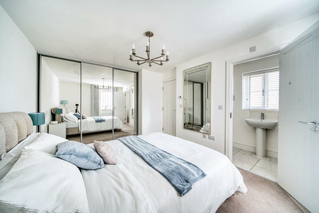 Additional image 17 of Exceptional nearly new home situated within the village of Churchill