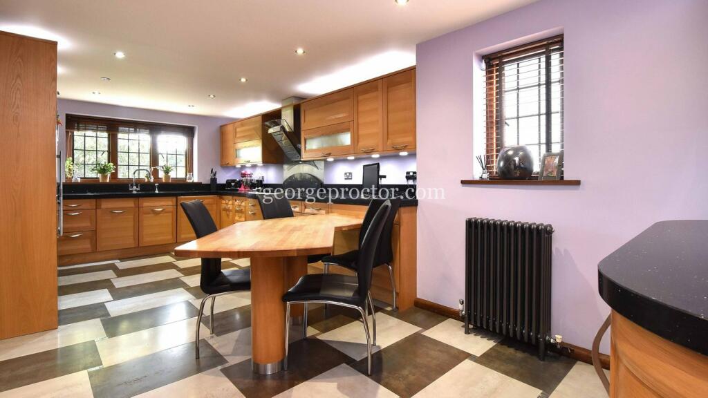 Additional image 14 of Oakwood Close, Chislehurst, BR7