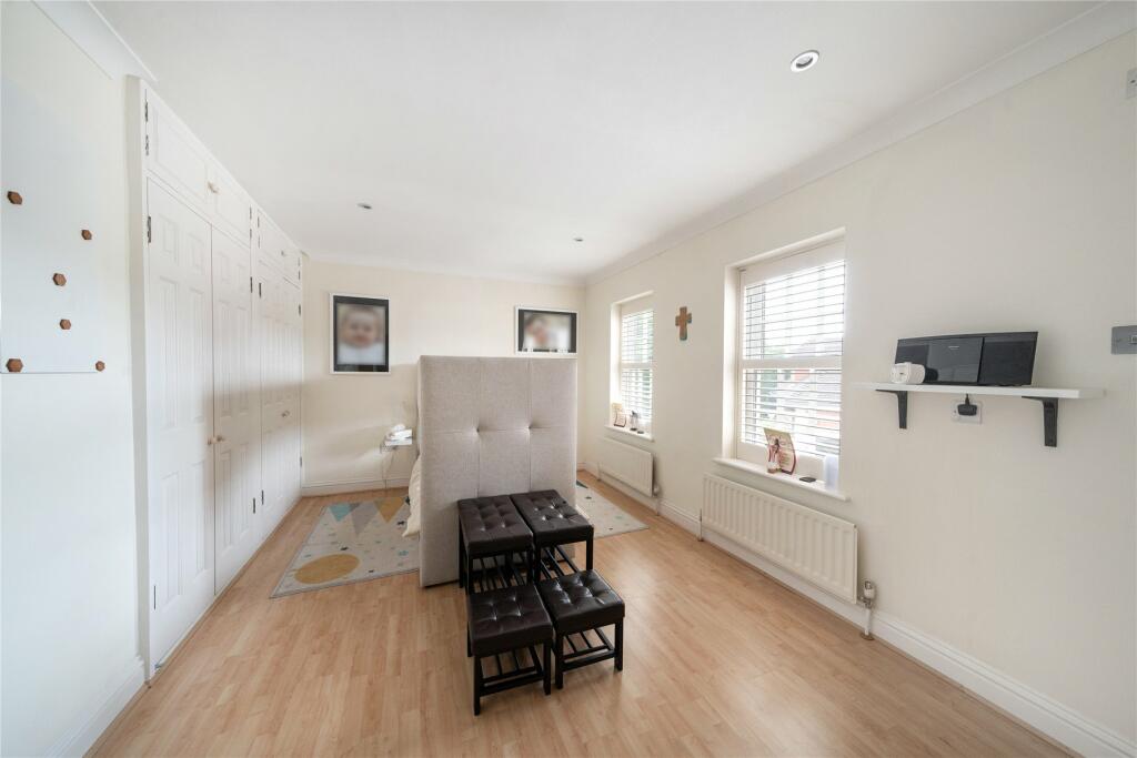 Additional image 21 of Wood Way, Farnborough Park