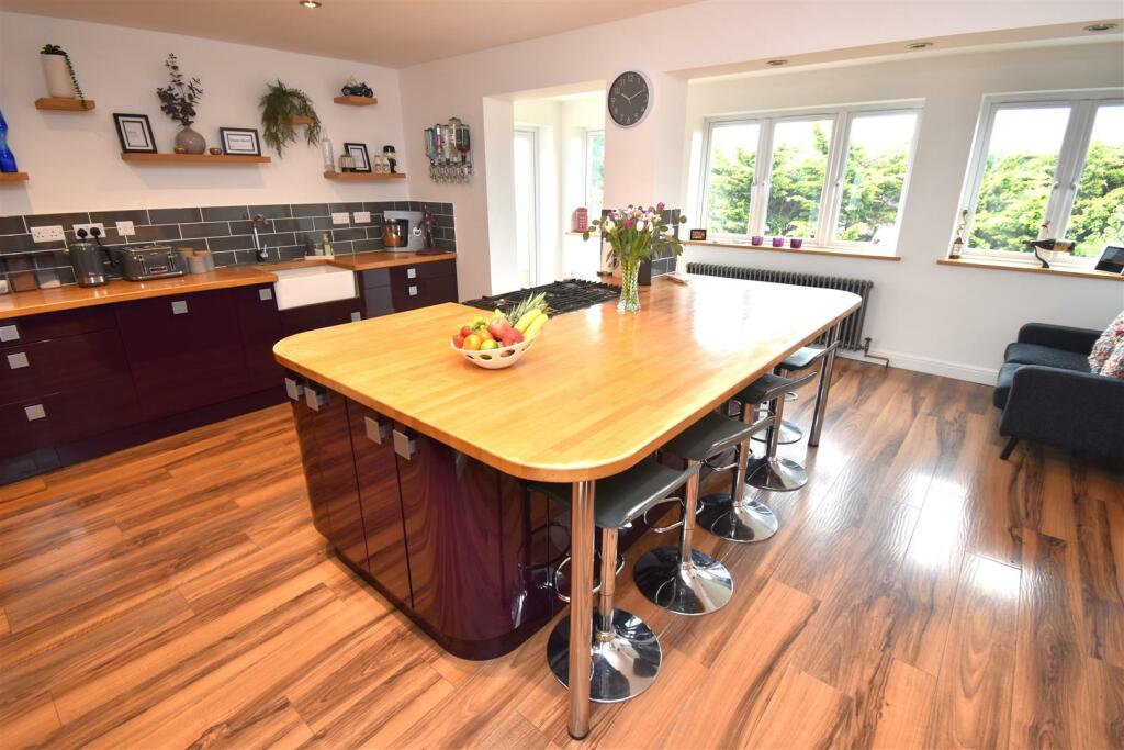 Additional image 3 of Combe Avenue, Portishead