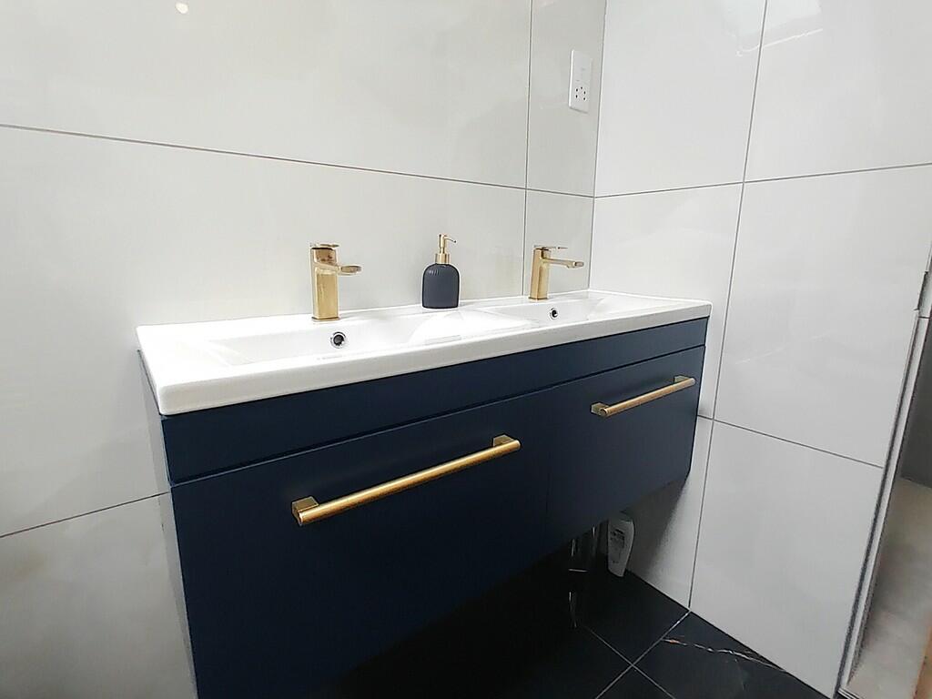 Additional image 34 of Low Lane, Clayton