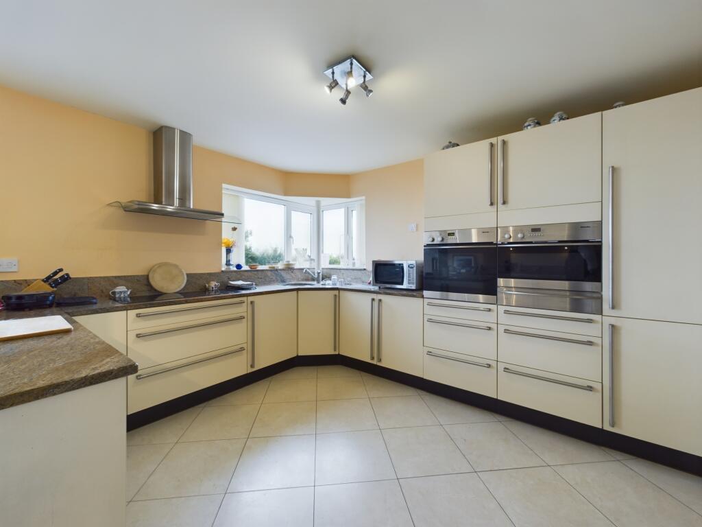 Additional image 7 of Upper Kewstoke Road, Weston-super-Mare, North Somerset, BS23