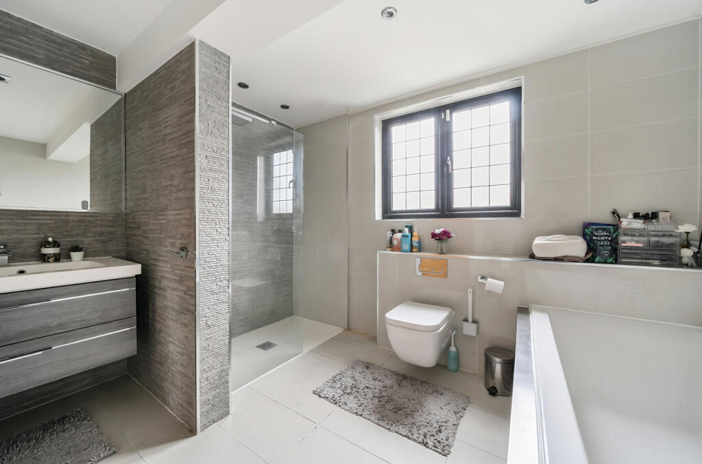 Additional image 25 of Leesons Hill, Chislehurst, Kent, BR7