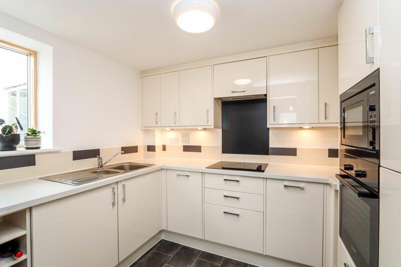 Additional image 3 of 59 High Street, Yatton