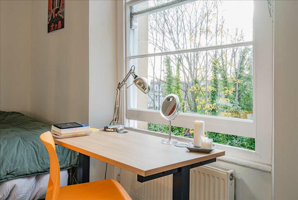 Additional image 9 of First Floor Flat, Osborne Road