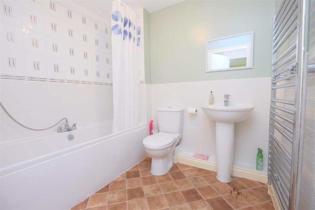 Additional image 18 of 2 BED | 2 BATH | SHIREHAMPTON