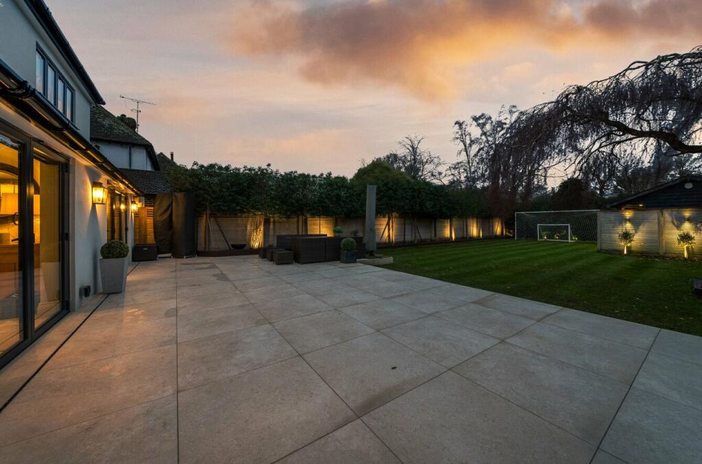 Additional image 35 of Sutherland Avenue, Petts Wood, BR5