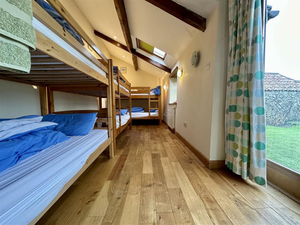 Additional image 25 of Townsend