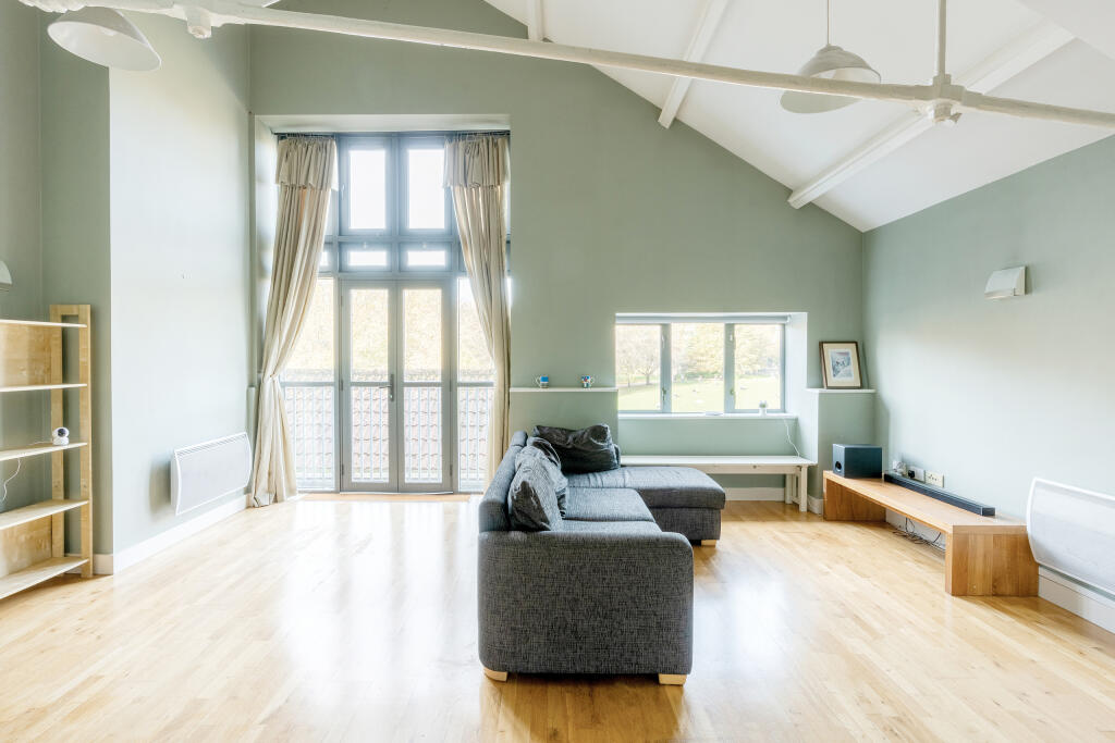 Georges Square, Redcliffe, Bristol, BS1 6LA