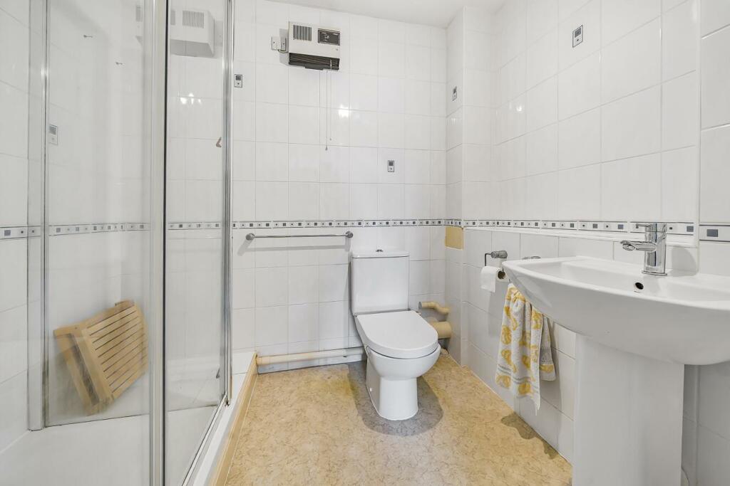 Additional image 4 of Glebe Way, West Wickham