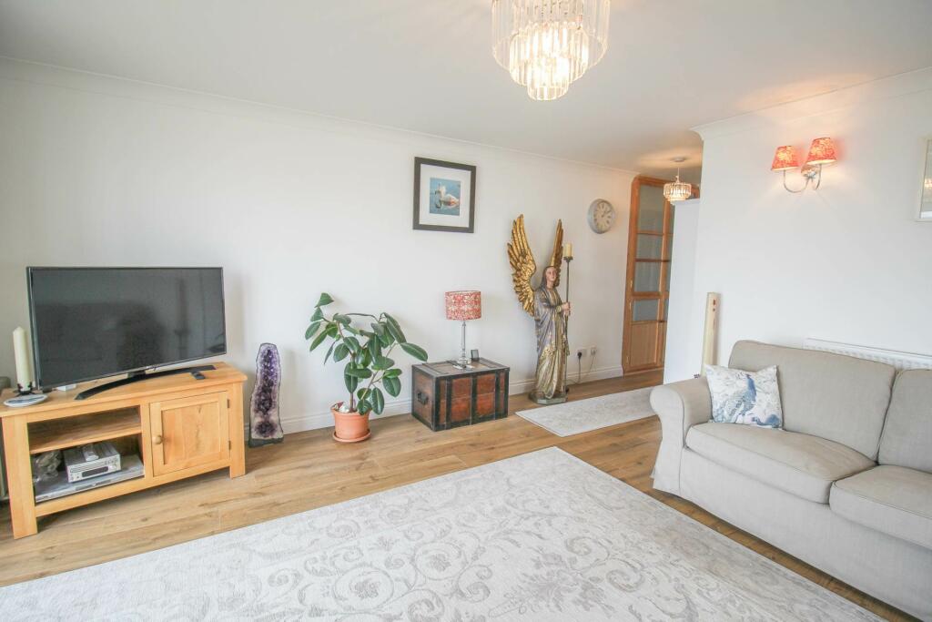 Additional image 5 of Royal Sands-Beach Front Location