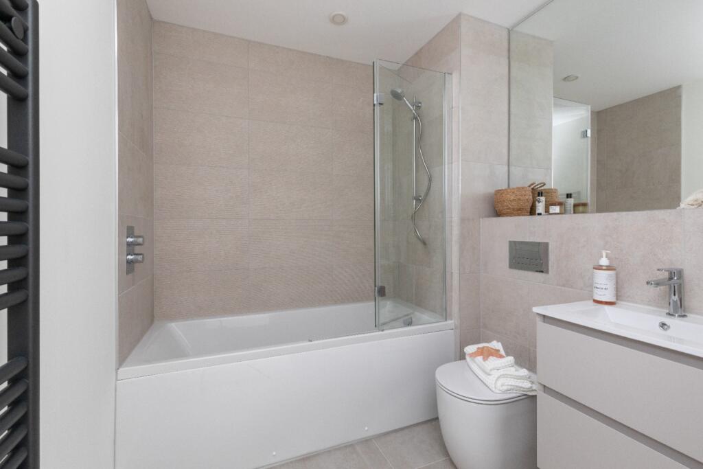 Additional image 11 of Oliver House, 5 Blakes Walk, Lewes, East Sussex, BN7